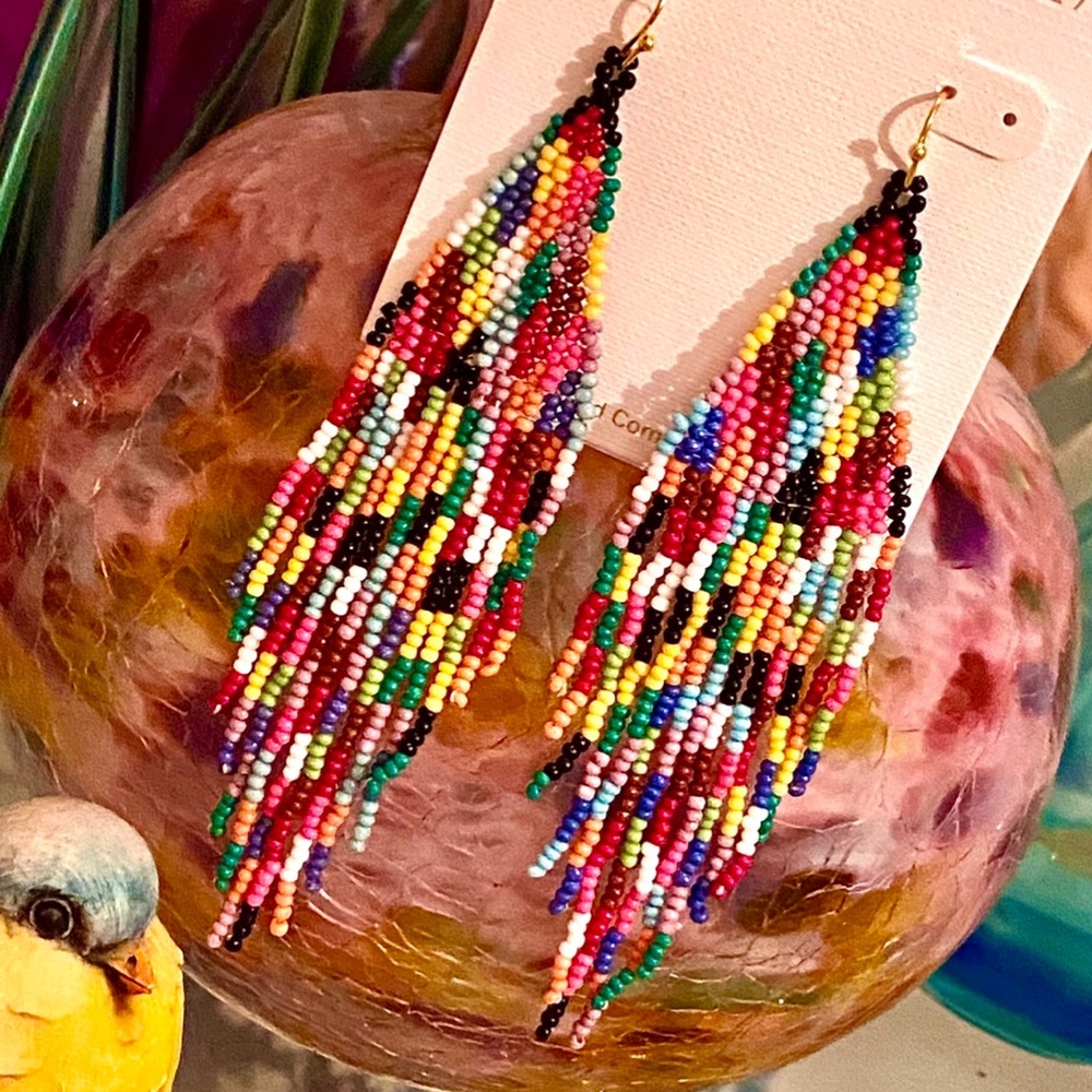 NWT Neiman Marcus/Panacea Rainbow Fringe Chandeliers - Picture 9 of 13